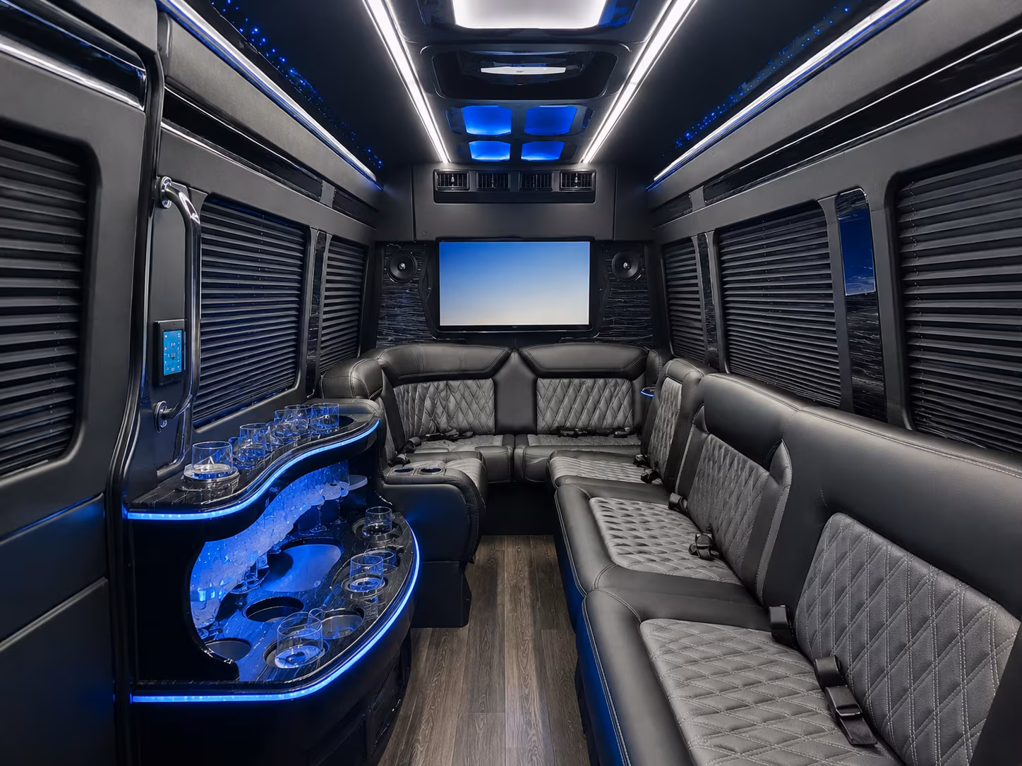bus rentals for corporate retreats and off site team events