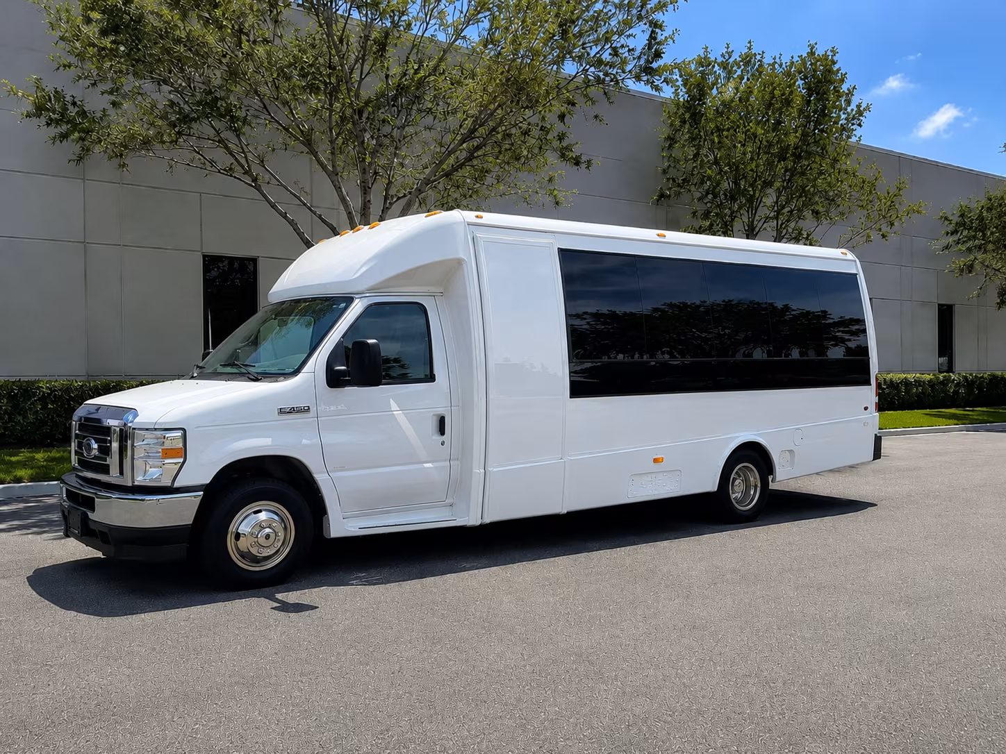 employee shuttle buses for union new jersey commuters