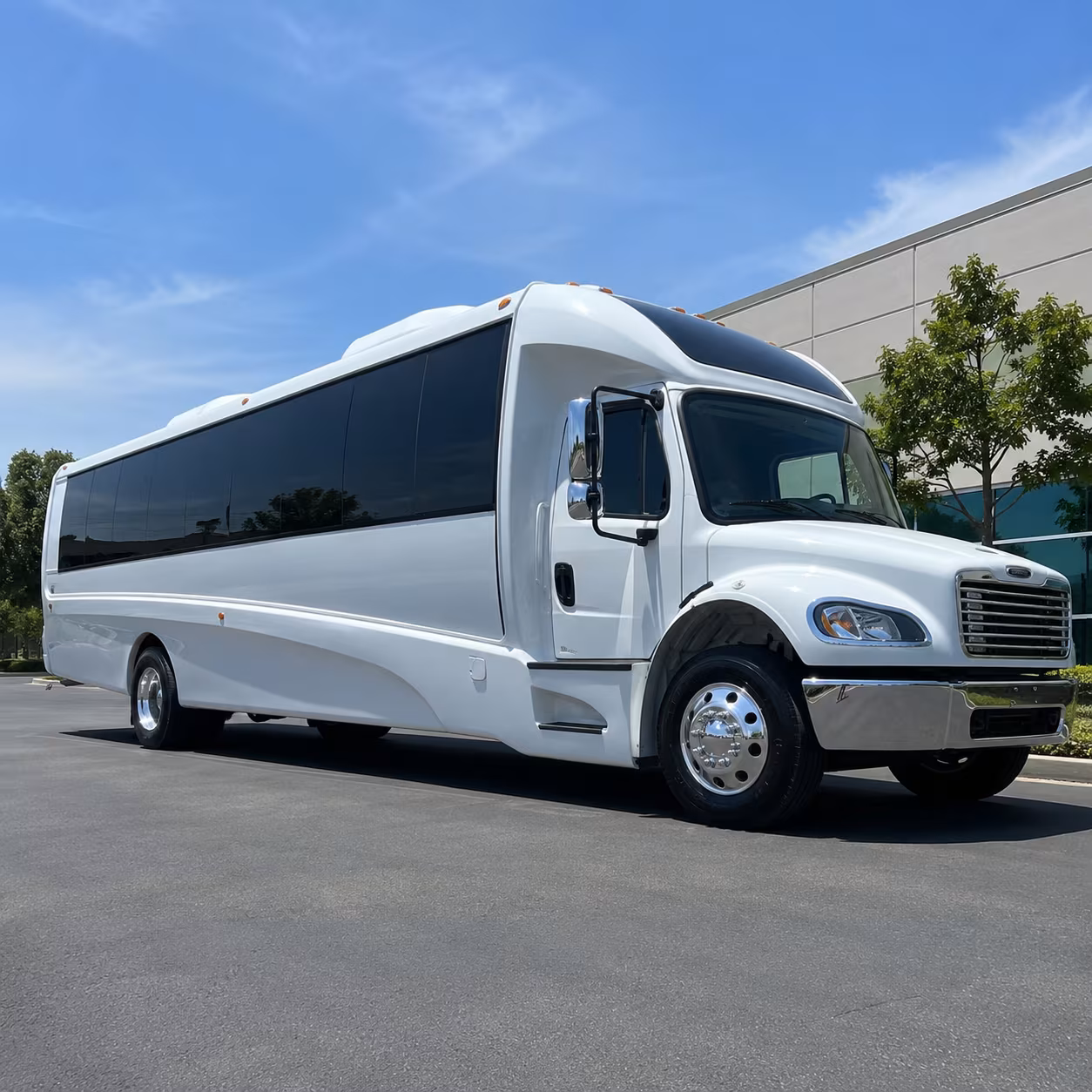 union 28 passenger minibus