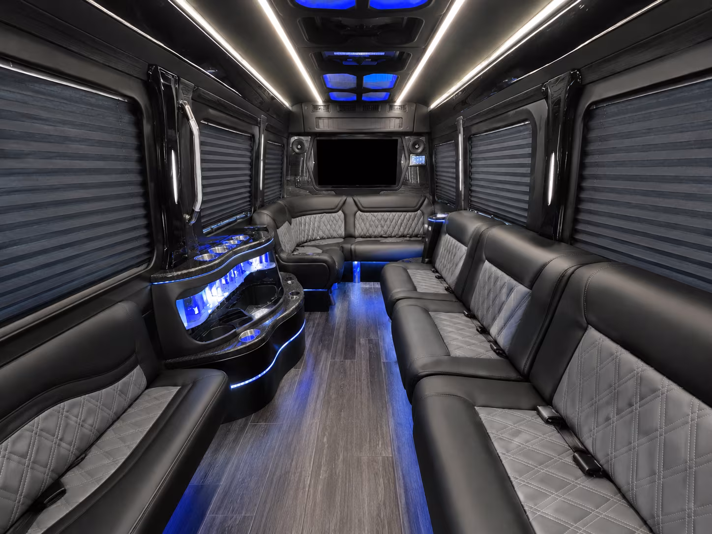 union 30 passenger party bus